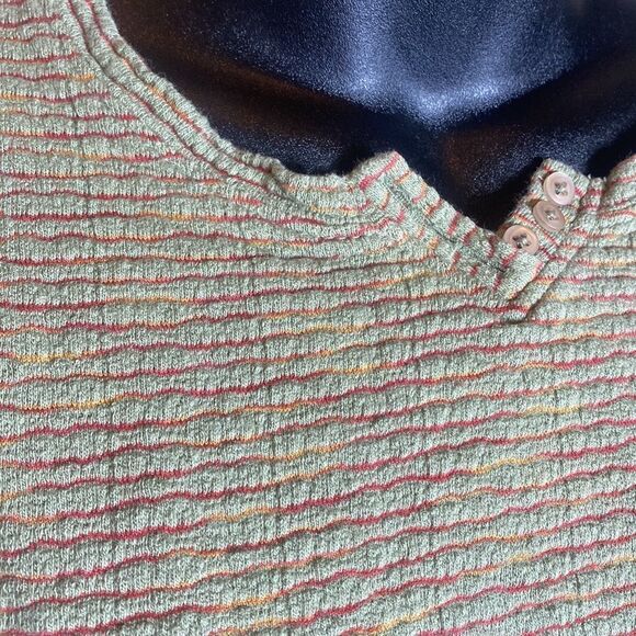 Woolrich small womens green sweater w red/orange weave throughout brat - Picture 2 of 7